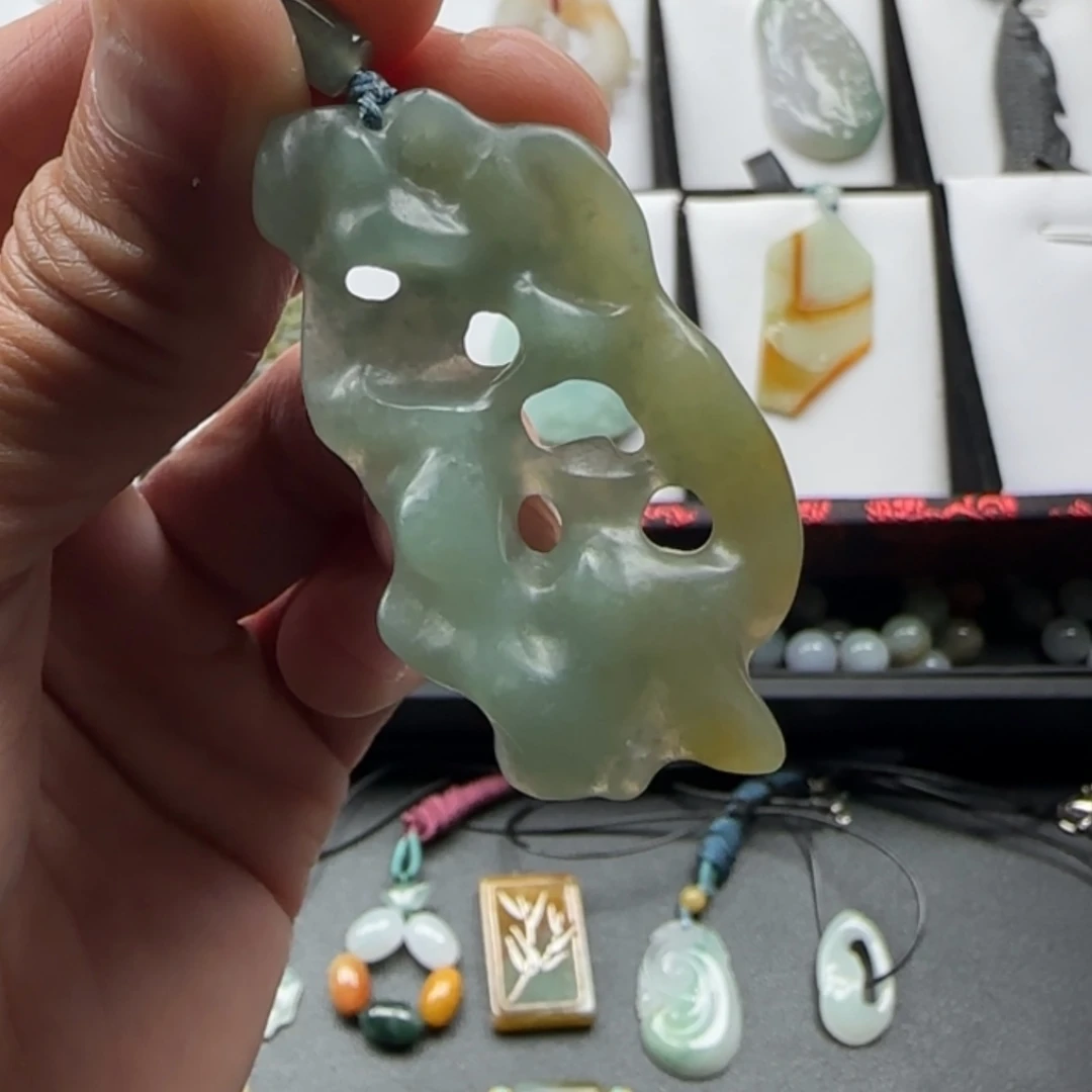 【闪购商品】翡翠颈饰未镶嵌暮*梧