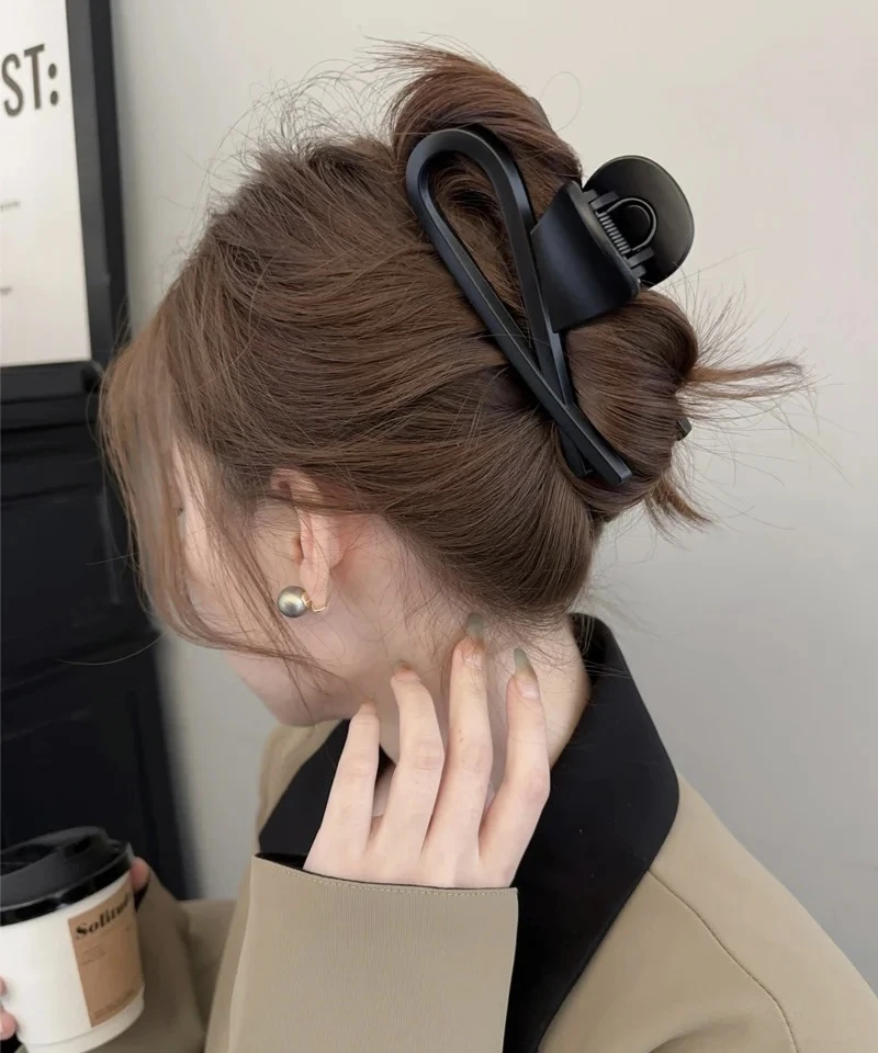 法式高级时尚小众鲨鱼夹韩版气质百搭复古盘头抓夹简约网红大抓夹