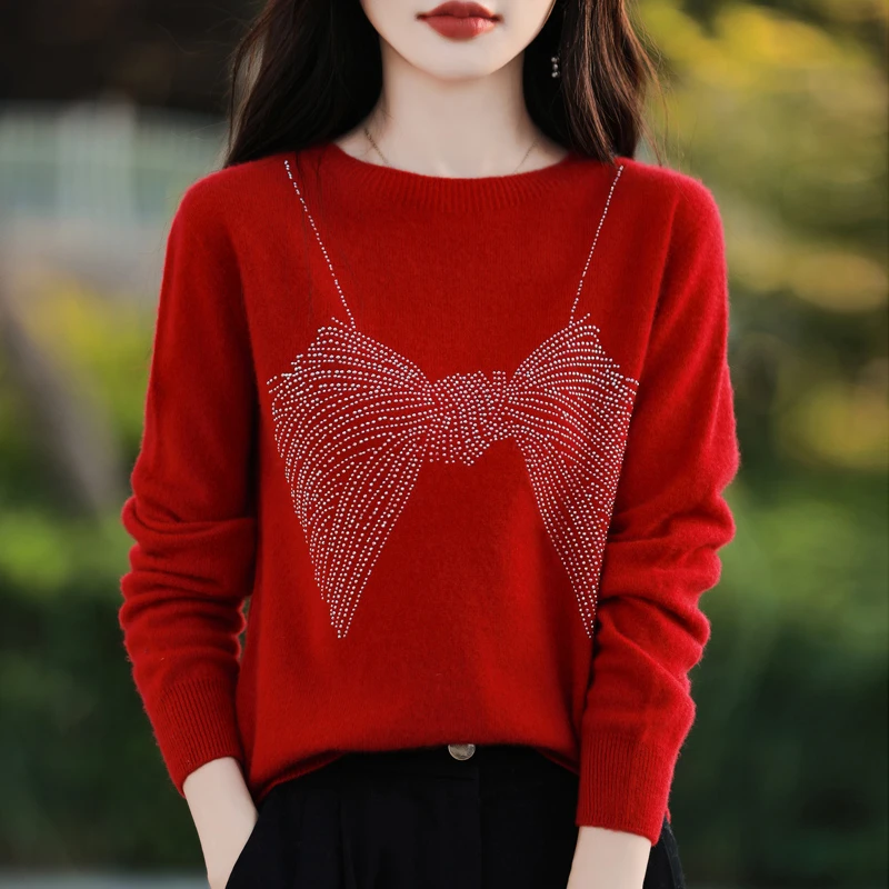 圆领长袖针织衫秋冬减龄气质烫钻蝴蝶结宽松显瘦女士外穿上衣