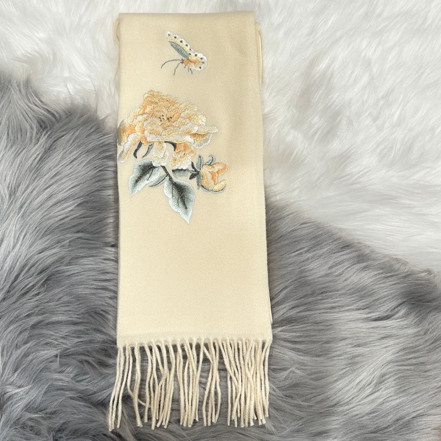 围巾女秋冬苏绣刺绣披肩高端送礼妈妈款围巾时尚百搭流苏女士冬季