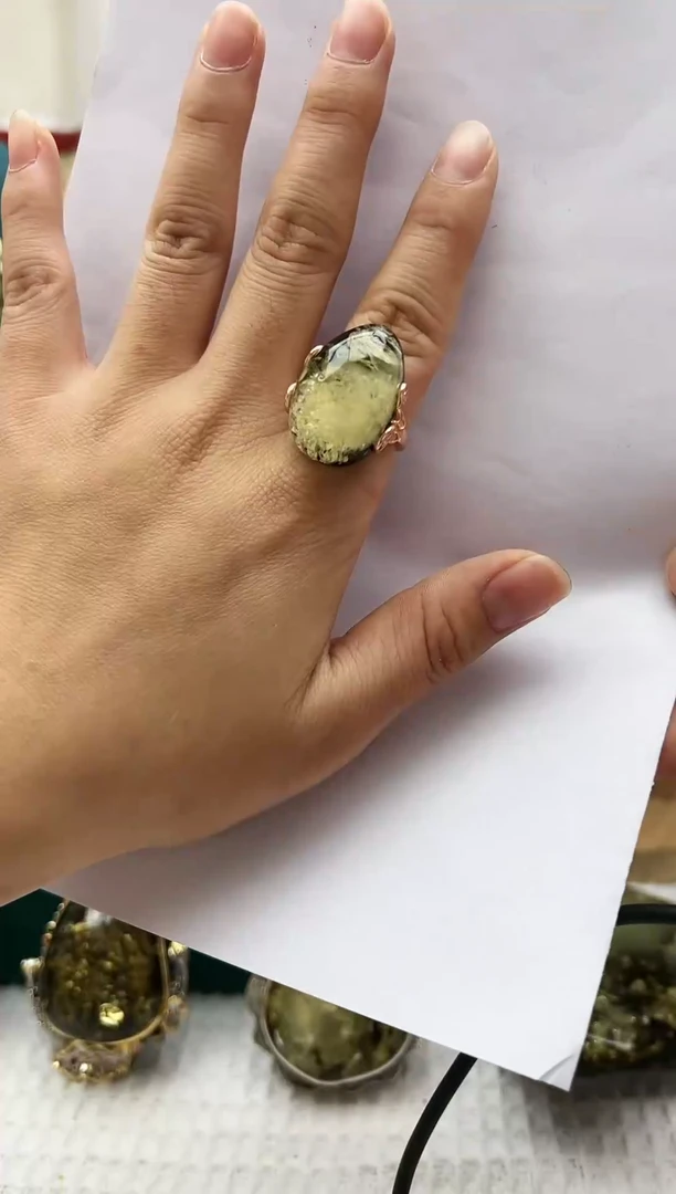 【闪购商品】琥珀珠宝奇石未镶嵌