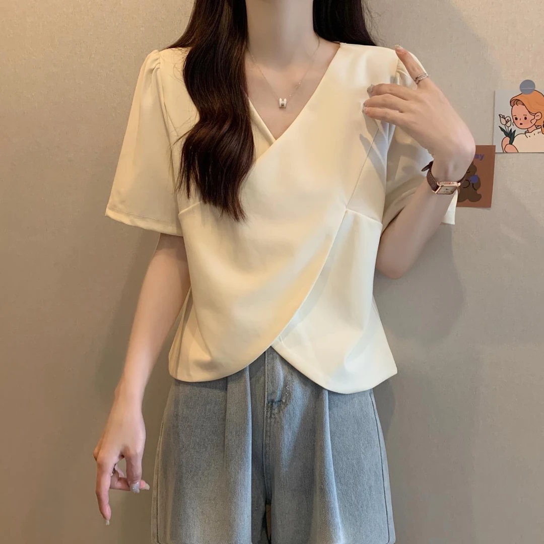 大码洋气夏季新款胖mm不规则设计感小众上衣显瘦遮肉正肩短袖衬衫