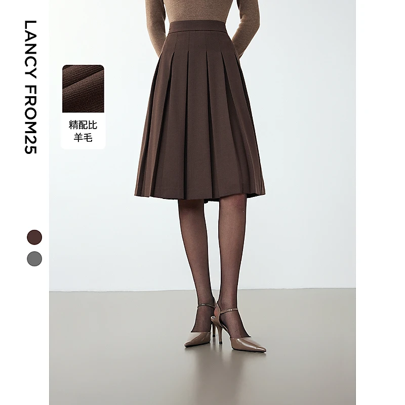 朗姿高级感气质显瘦针织裙子年冬季新款法式时尚高腰半欧若风