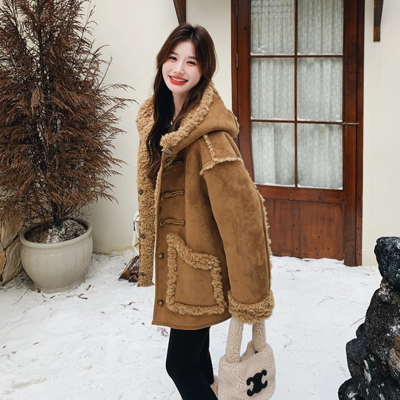 韩系复古百搭雅丹风皮毛一体外套女2025冬季新款连帽保暖加厚棉服