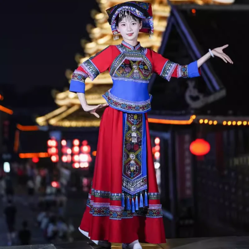 新款壮族服装少数民族长裙演出服装云南贵州苗族彝族女款舞蹈服饰