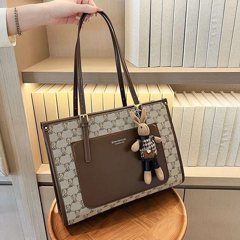 北包包新款原创设计复古休闲时尚百搭小熊单肩女士拼色通勤托特包