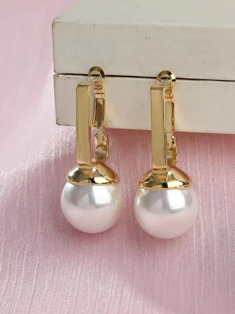 铜合金仿珍珠耳饰 a120高级感复古大气珍珠 个性夸张法式耳坠