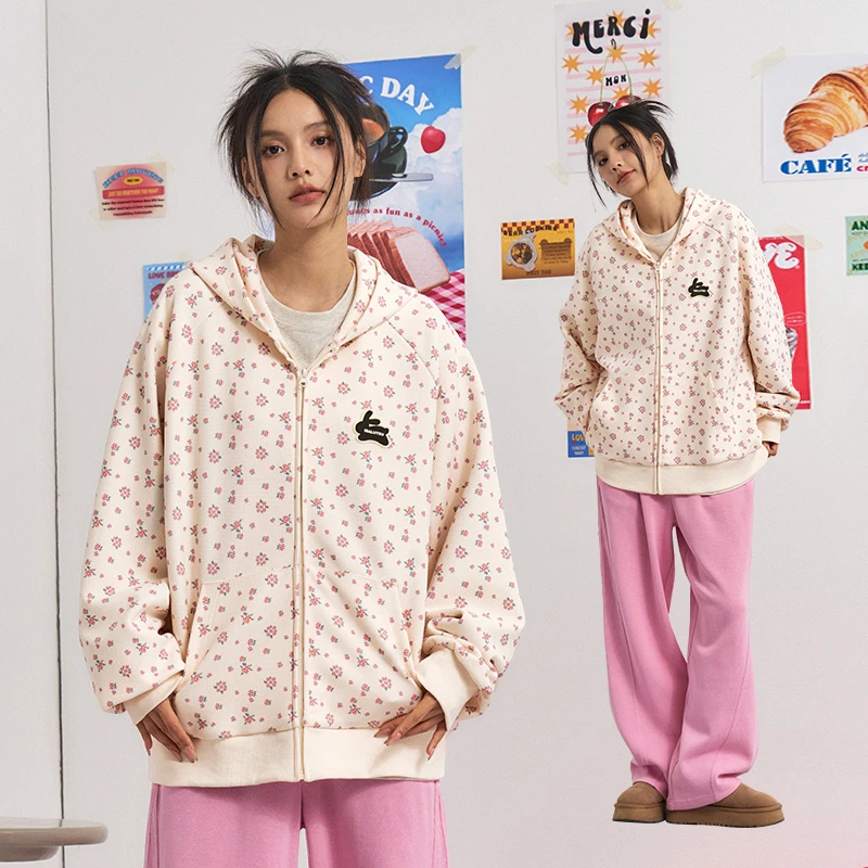 iSaluteU 小碎花胶标满印拉链开衫卫衣潮流情侣春季宽松连帽外套