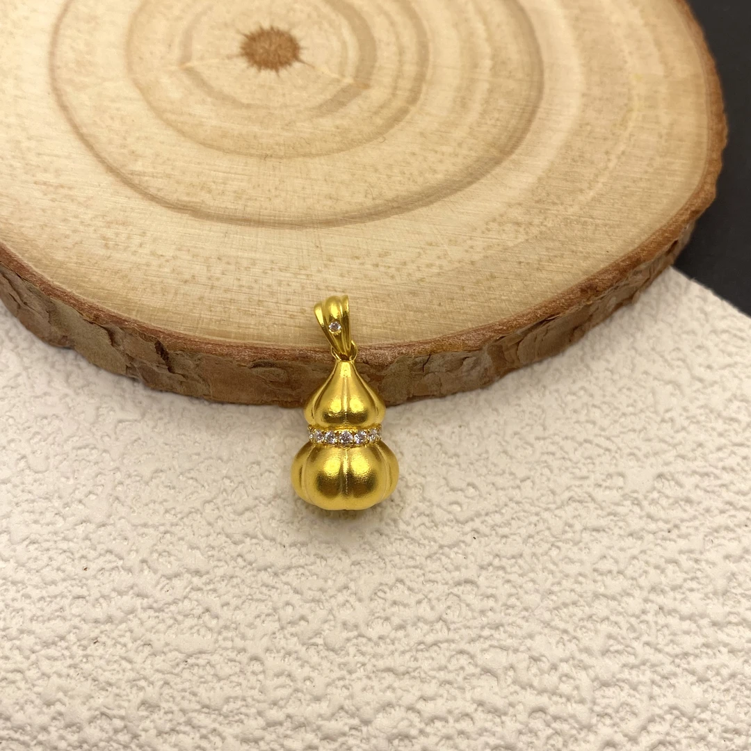 【金喜圆】足金999 莫桑南瓜葫芦吊坠（小版）/ 带证书钢印