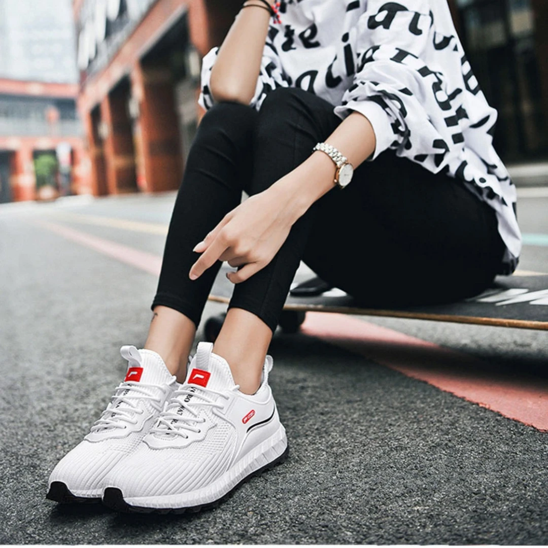 2025年黑科技防水鞋抗污透气舒适软底防滑VOBO男女款运动休闲鞋