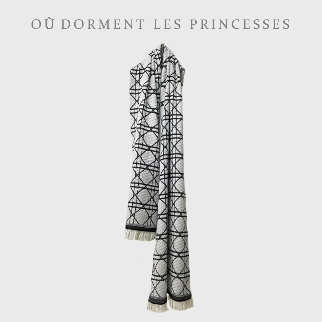 Fen姐|【空白格】重磅山羊绒桑蚕丝藤格纹气质时尚加厚保暖围巾229