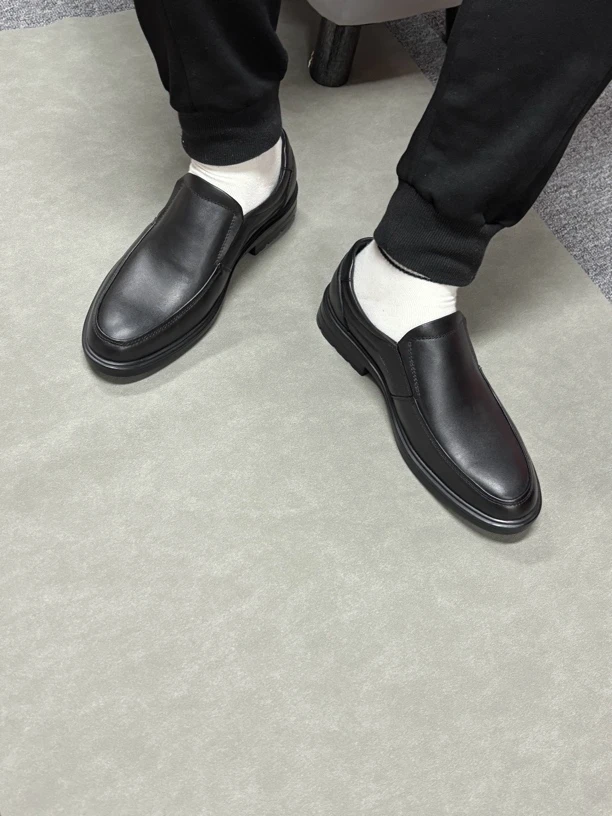 休闲皮鞋套脚圆头韩版单鞋软底皮鞋休闲鞋车缝线乐福鞋豆豆鞋男鞋