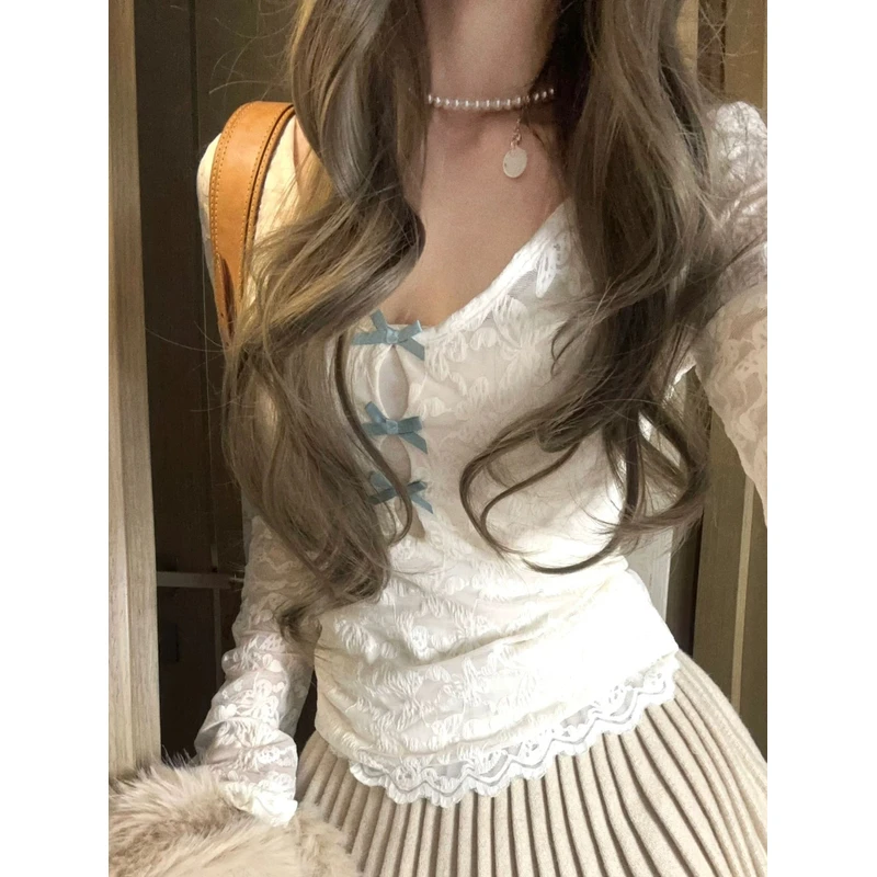 【现货】韩系辣妹蕾丝拼接v领t恤女秋冬bm风蝴蝶结别致绝美漂亮上衣