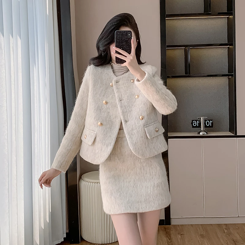 法式小香风毛呢套装女冬新款名媛气质双排扣呢子外套a字裙两件套
