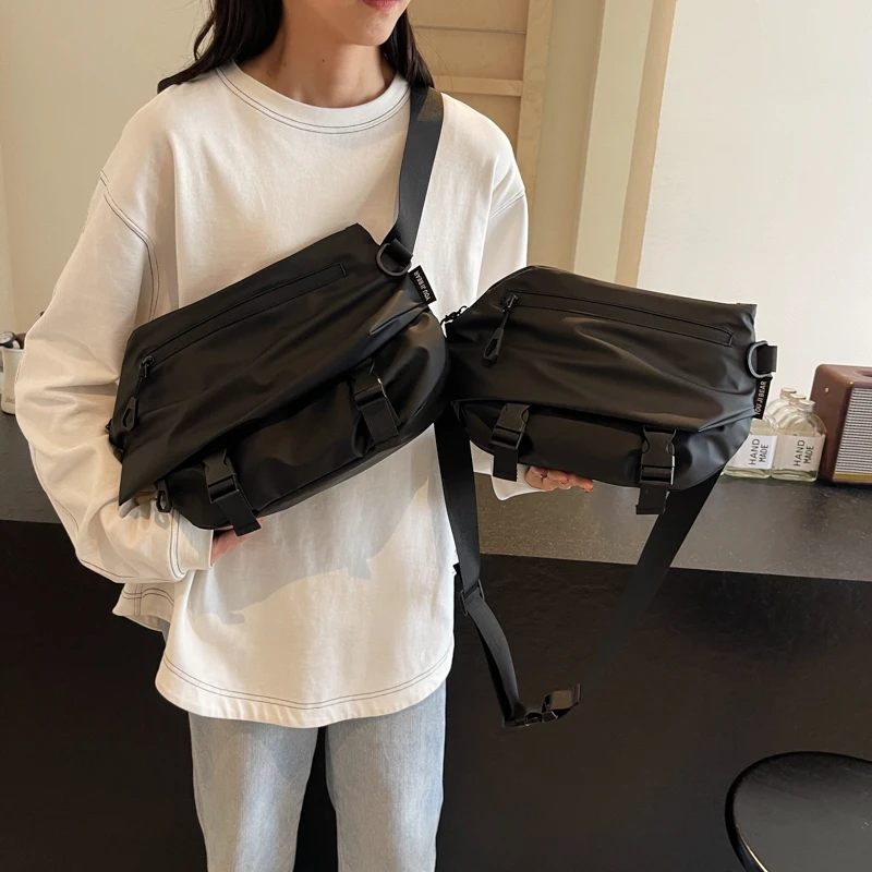 休闲大容量牛津布包包女2024新款轻便百搭ins斜挎包中性风工装包