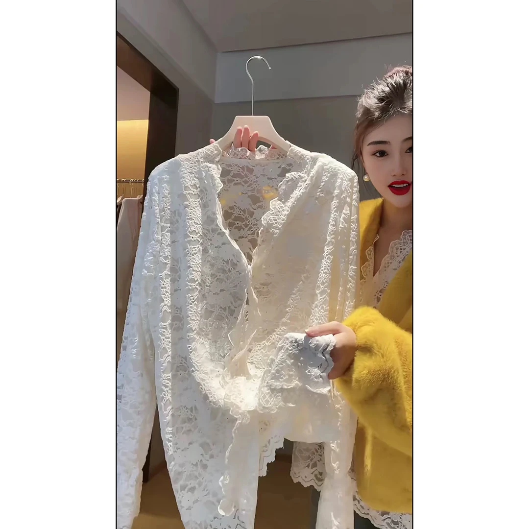 法式V领钩花蕾丝衫气质时尚镂空重工百搭法式小衫