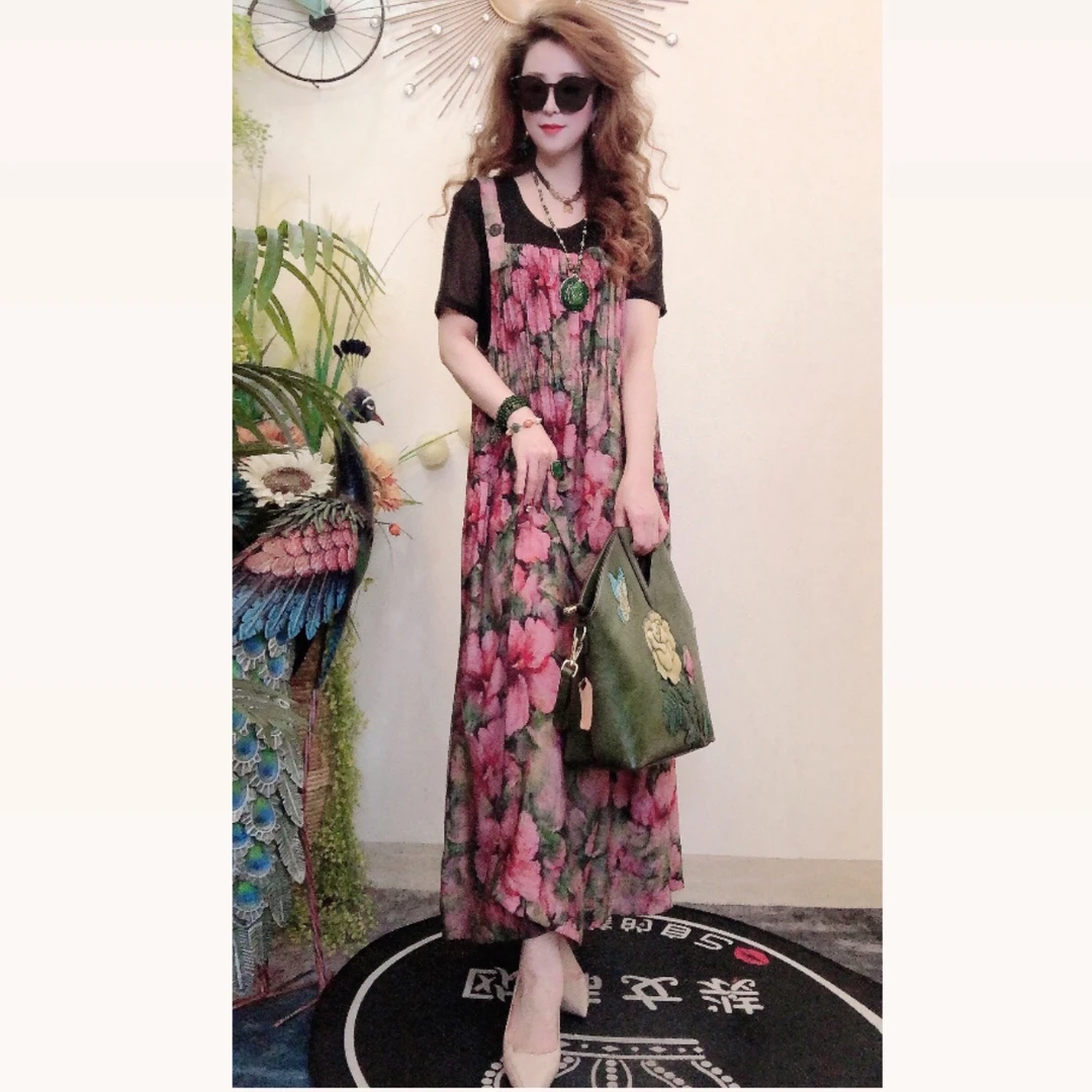 【秀女推荐】新款小众设计风格夏季碎花吊带连衣宽松显瘦气质两件套