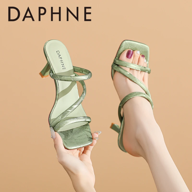 达芙妮国风拖鞋女夏外穿2024新款气质性感高级感细跟法式高跟凉拖