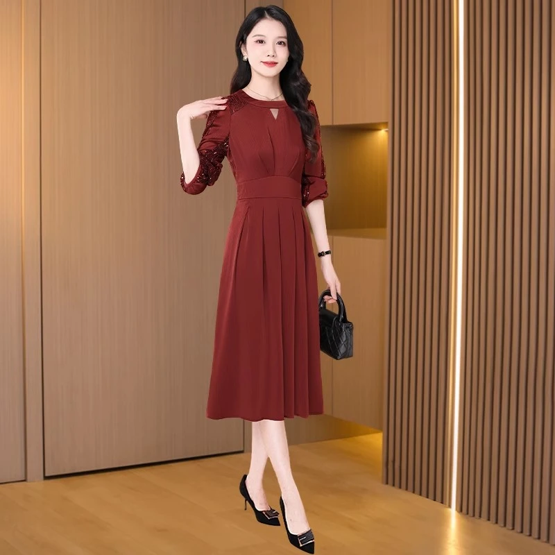 【可蓓儿】洋气休闲装红色喜婆婆贵夫人女装连衣裙2025新款时妈妈装