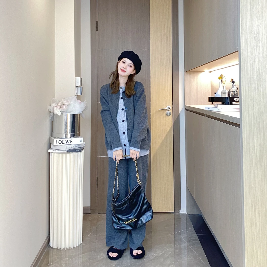 【蕾拉小姐】孕妇韩版慵懒简约风撞色拼接假两件阔腿针织长裤两件套