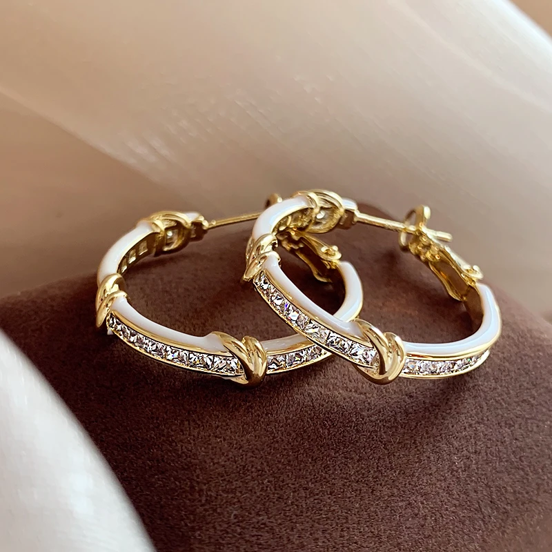 铜合金耳饰 白色锆石大圈圈耳环女2024年新款爆款耳圈夸张轻奢ins