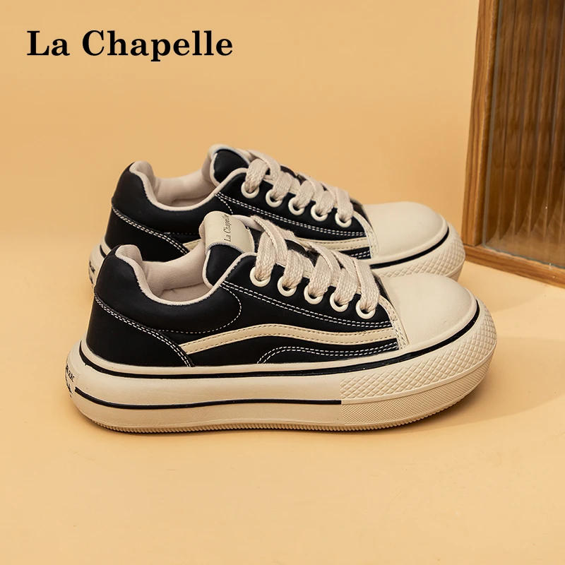 拉夏贝尔板鞋女2025年新款软底舒适皮面帆布鞋网红爆款大头面包鞋