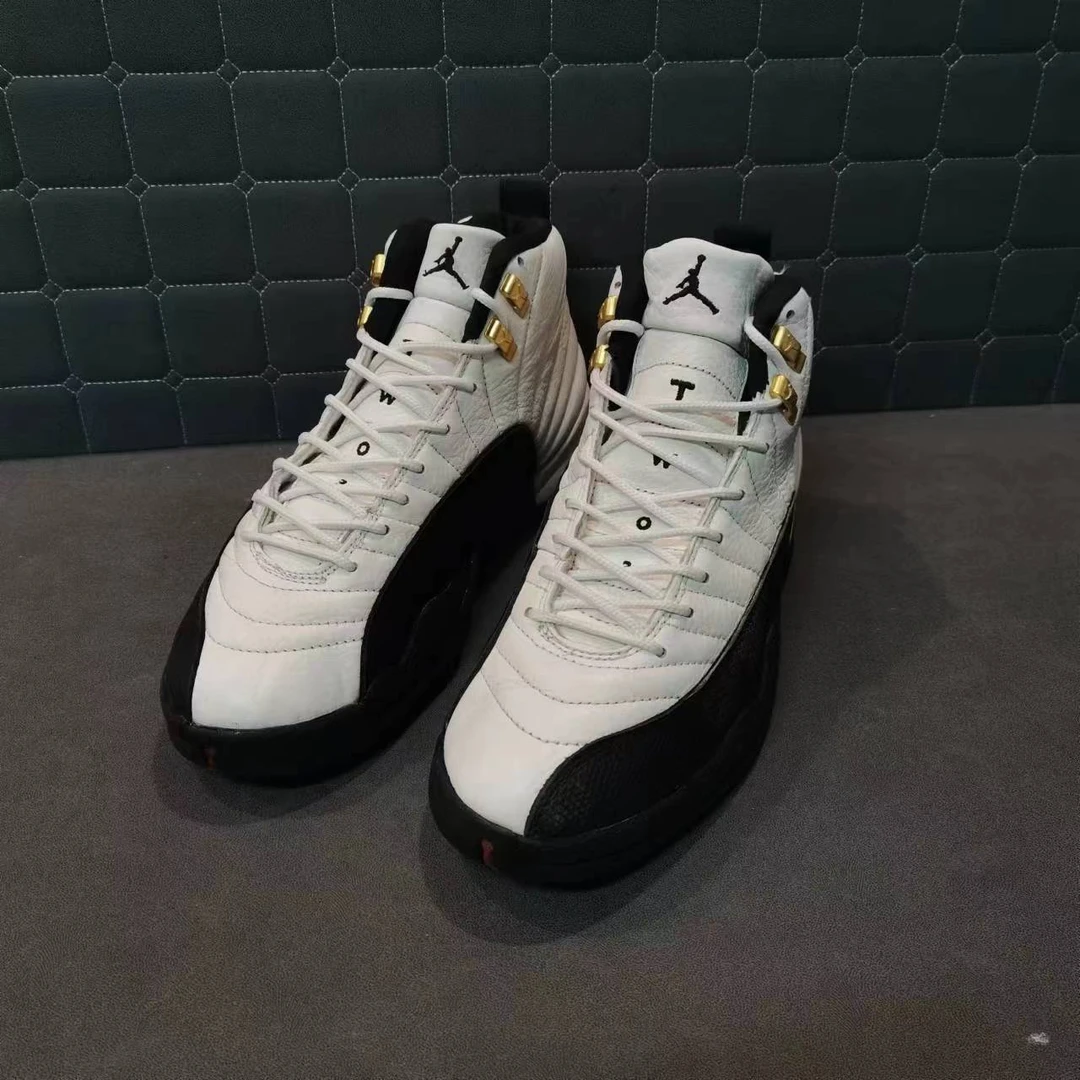 44码/95新/公价4069/AJ12 黑白 计程车/无原盒/球鞋/运动鞋/潮鞋