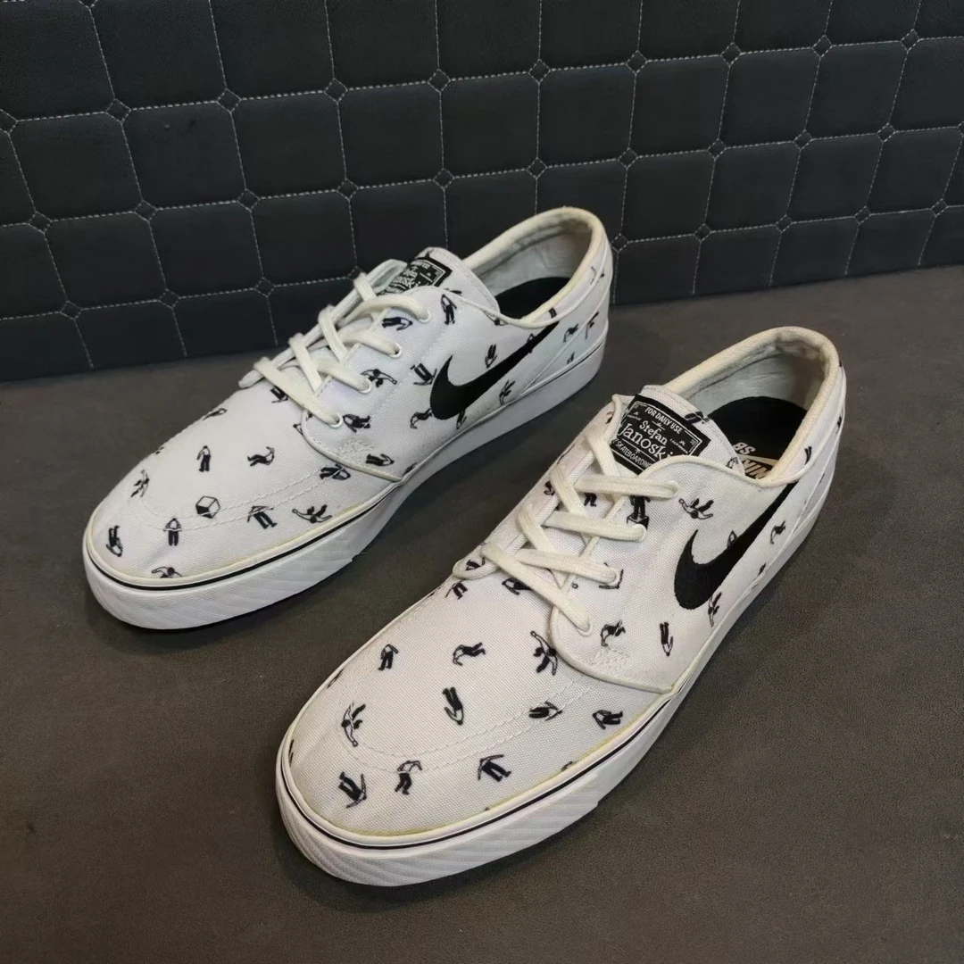 46码/97新/捡漏/Nike 黑白满印帆布鞋 低帮/无盒/潮鞋/运动鞋