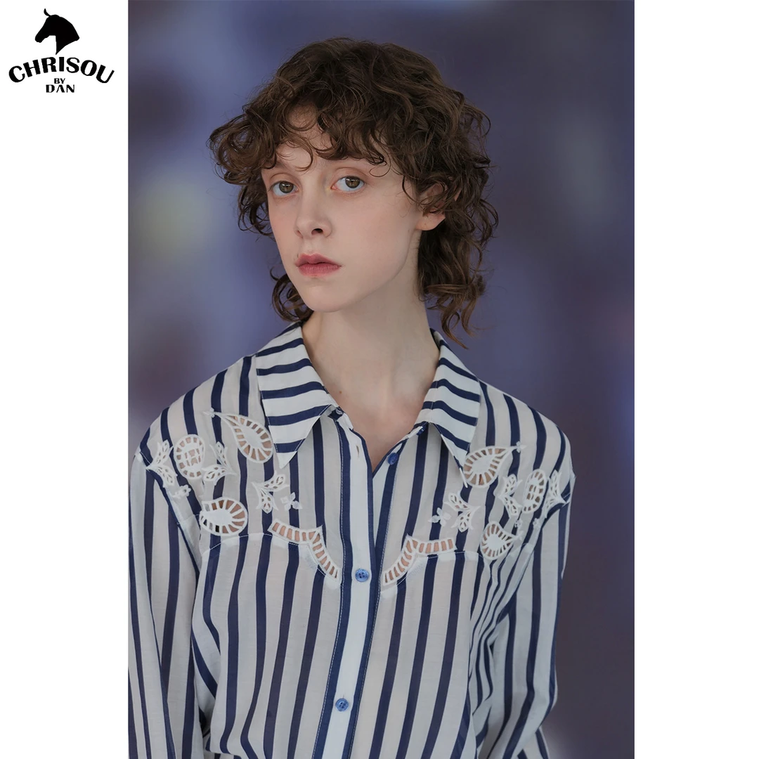 chrisou by dan欧阳丹2024秋冬限定镂空刺绣条纹衬衫127030/31