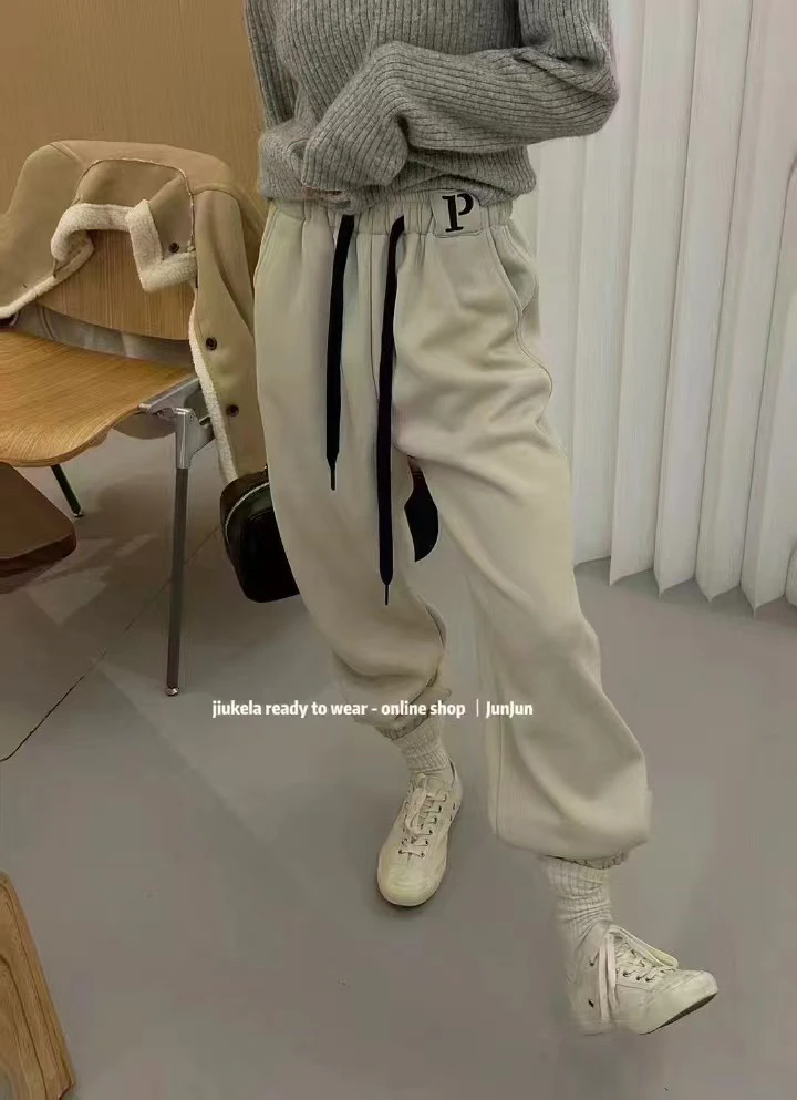 【C度笑笑力推】8809新品时尚小众加绒字母高腰卫裤