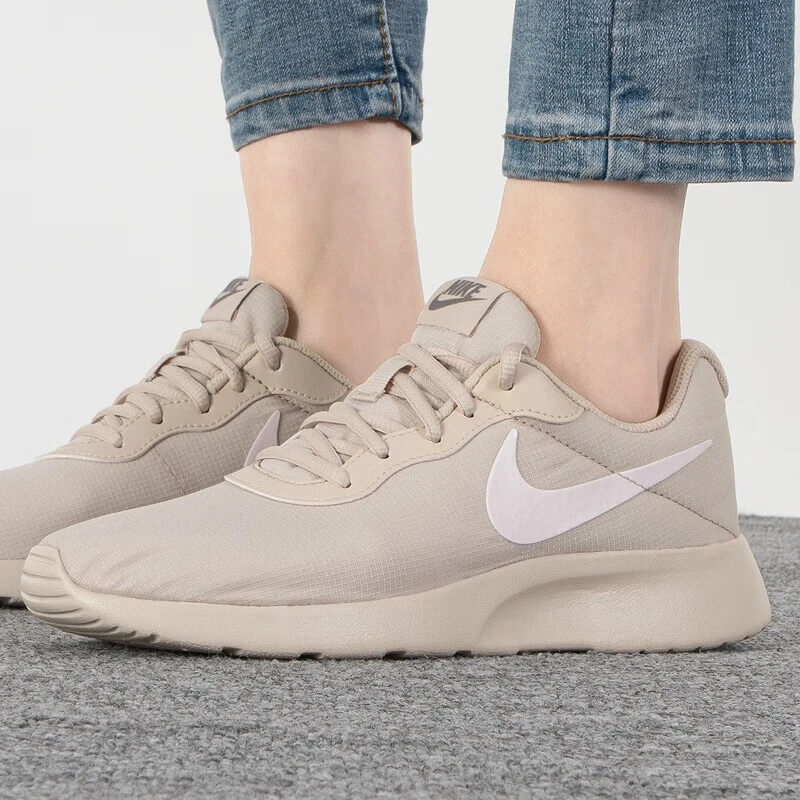 NIKE耐克女鞋网面TANJUN米色经典舒适运动休闲跑步鞋DR4495-100