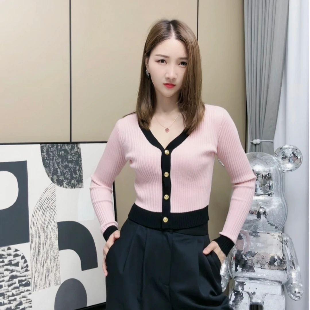 【101 】|殴+|小香风针织外套女秋季V领撞色修身短款开衫上衣