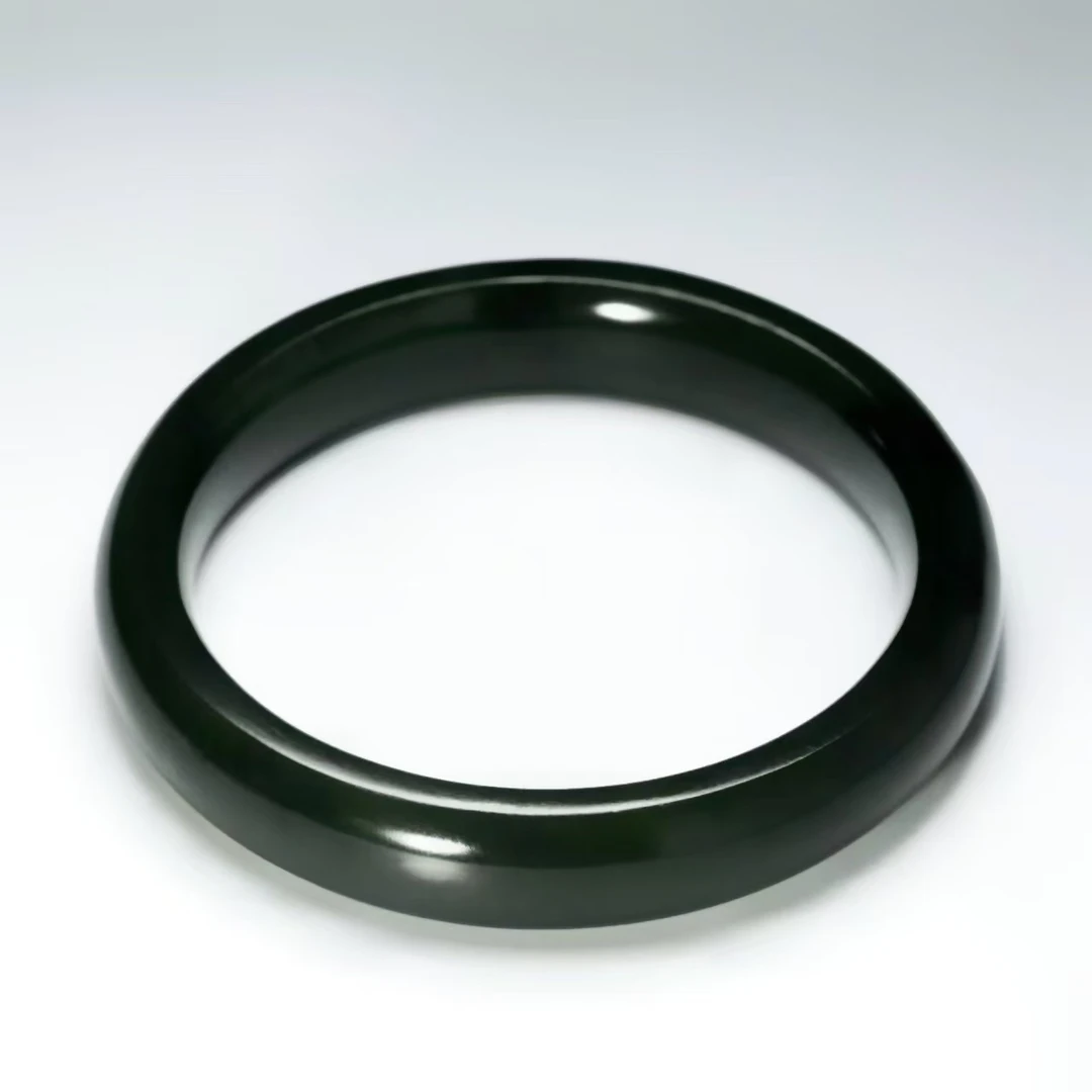 新疆天然和田玉（子料）手镯附带NGTC国检证书