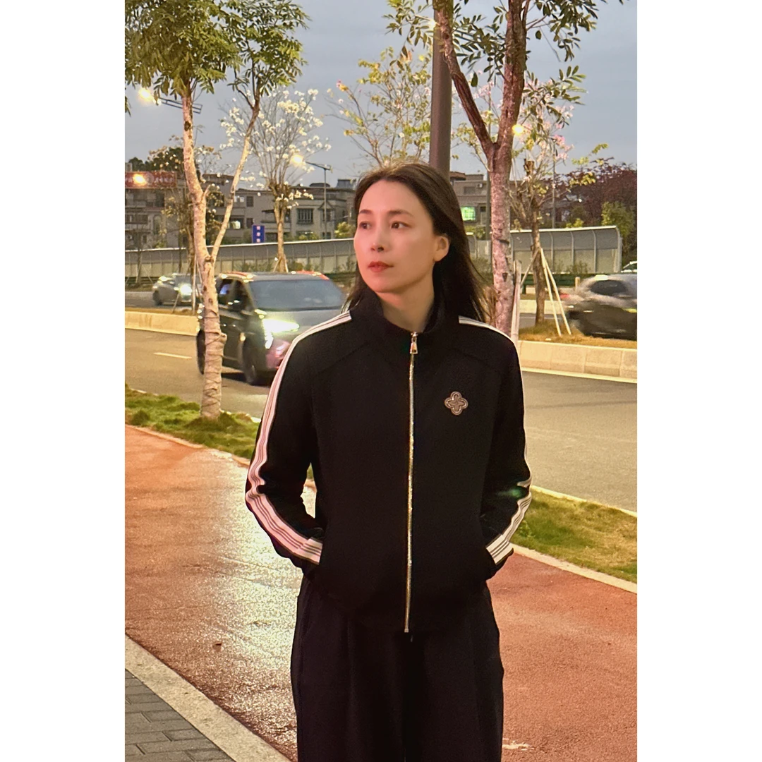 新款运动休闲杠条拉链短外套MA4SYGZ0138