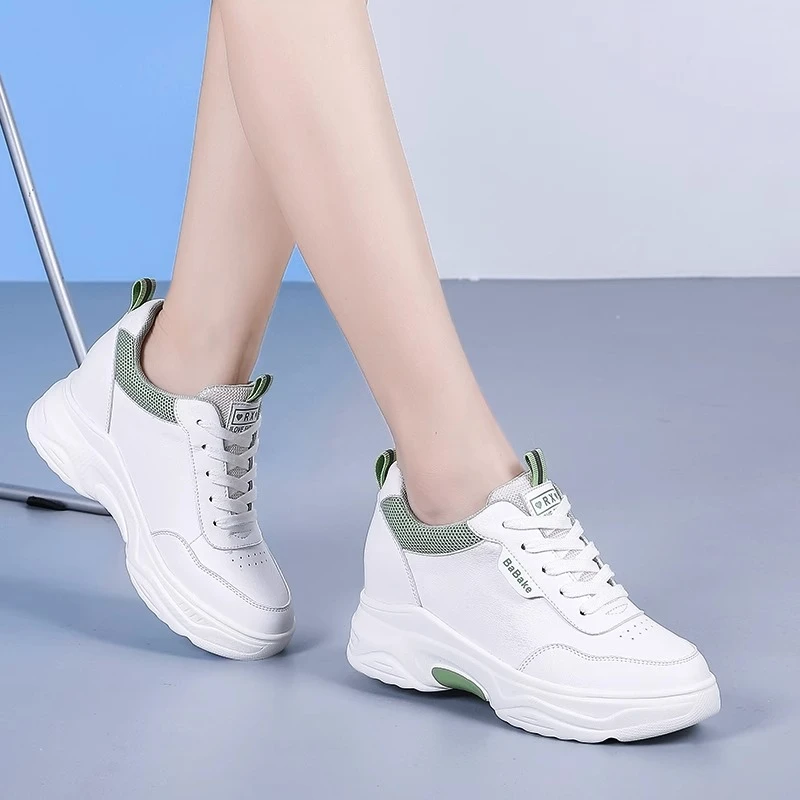 香港真皮内增高小白鞋女2025春夏季新款百搭旅游女士透气增高德训