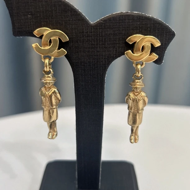 95新 Chanel/香奈儿 Chanel vintage香奈儿中古双c人像耳夹