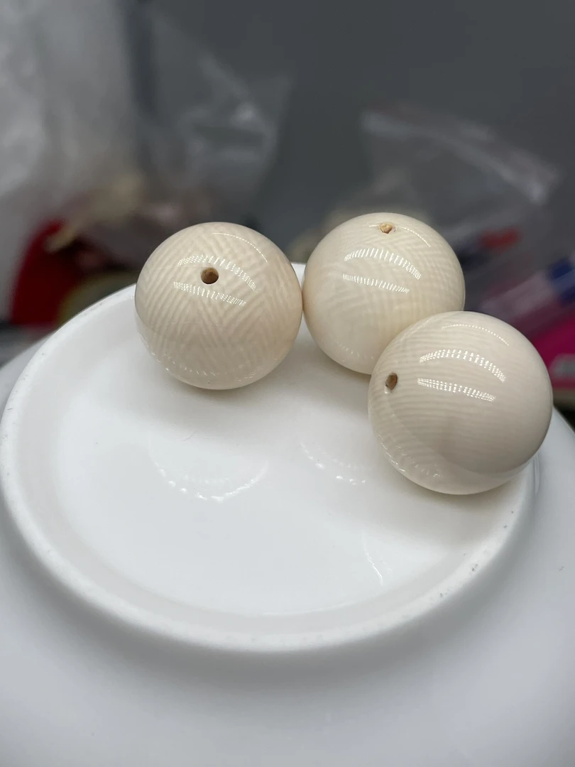 猛犸牙，原色满纹2.0单珠，略微色差介意慎拍