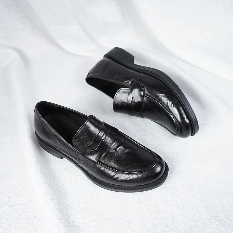 早秋新款休闲男士皮鞋时尚百搭舒适不过时英伦风潮流韩版圆头耐磨