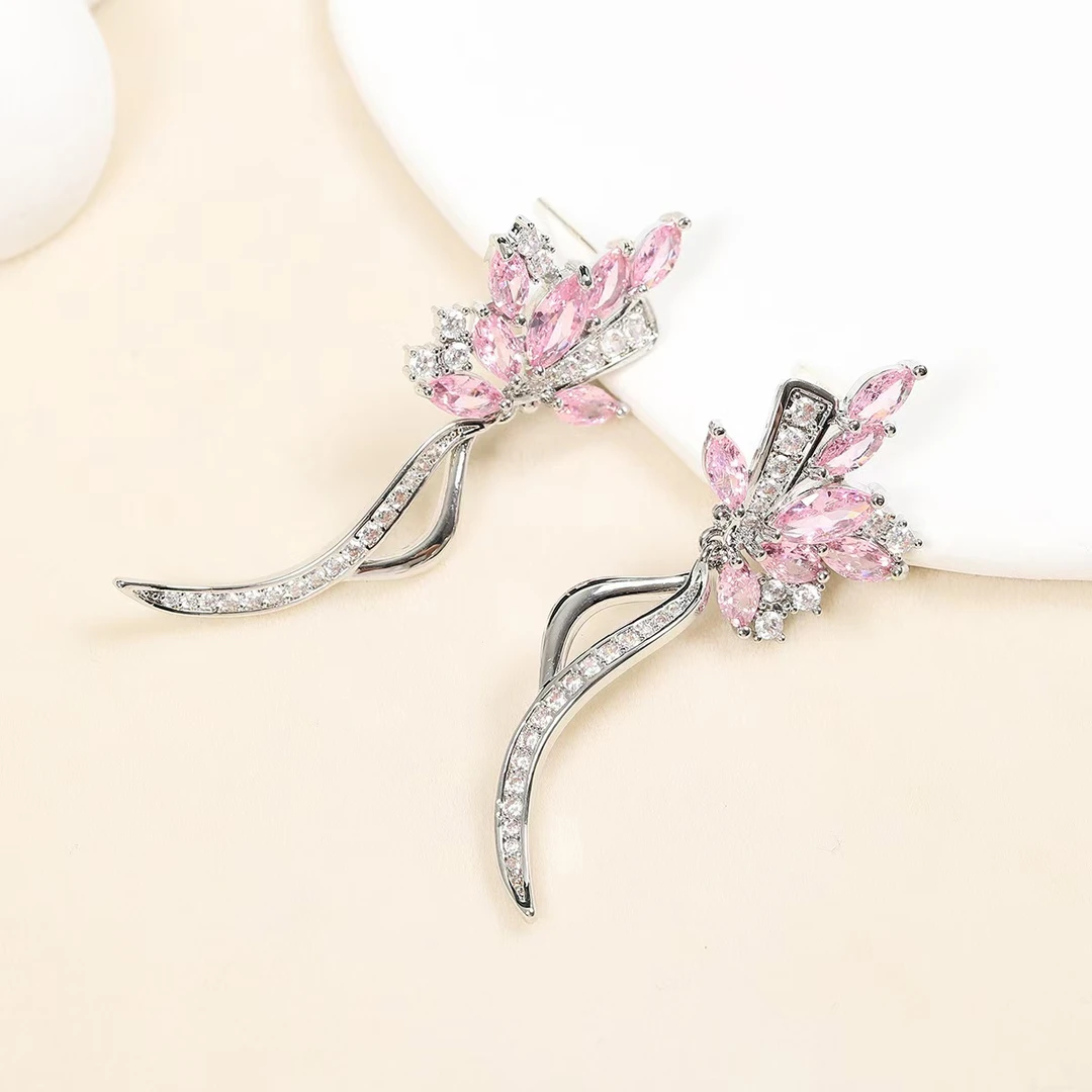 铜合金锆石耳饰 401气质轻奢仙女百搭时尚精致浪漫设计师花朵耳钉