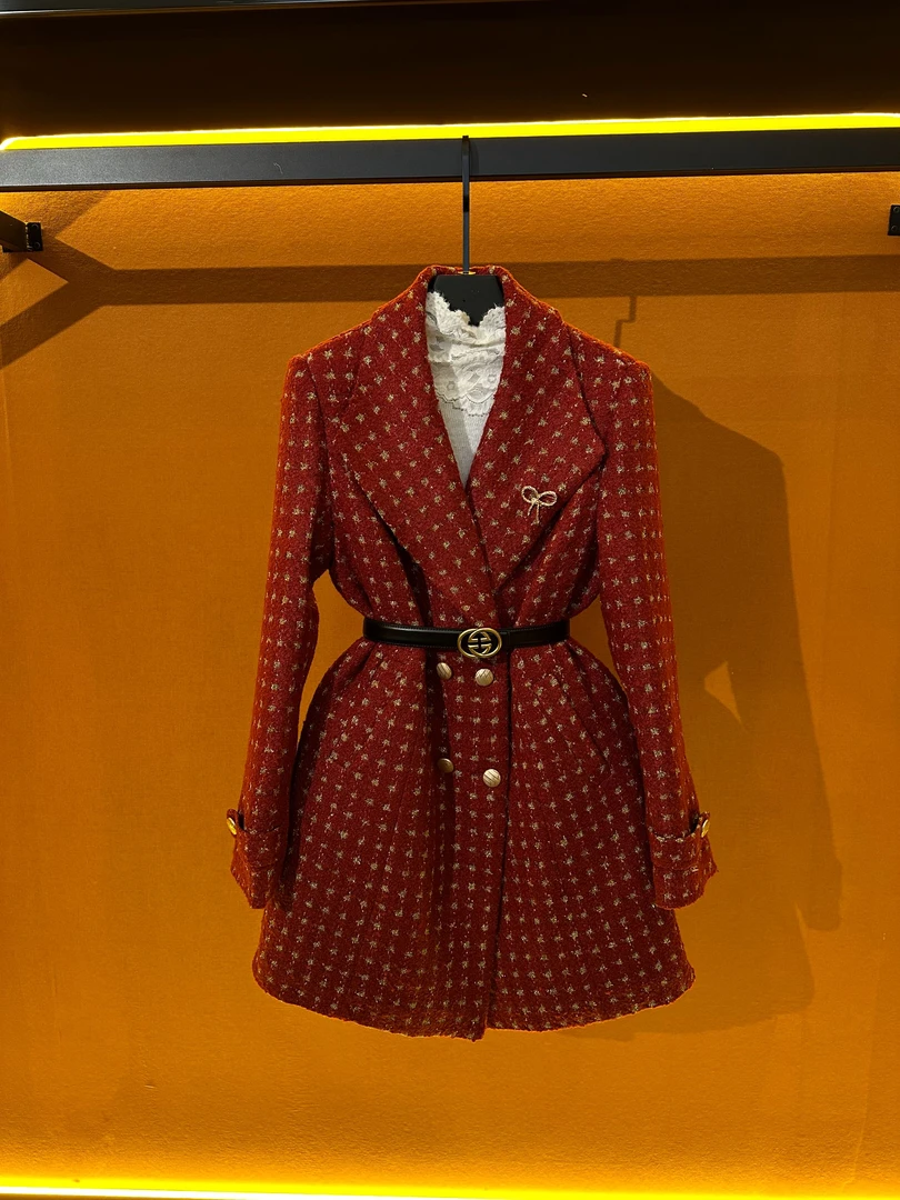 品牌DT-白鸭绒羊毛2024冬季新款时尚气质中长款外套R8846