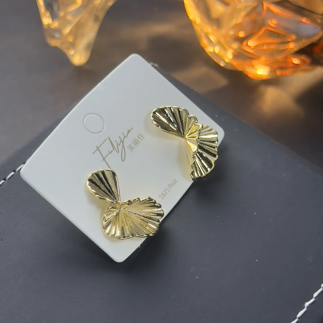 铜合金耳饰 手工气质轻奢时尚百搭复古法式简约耳环QC2375