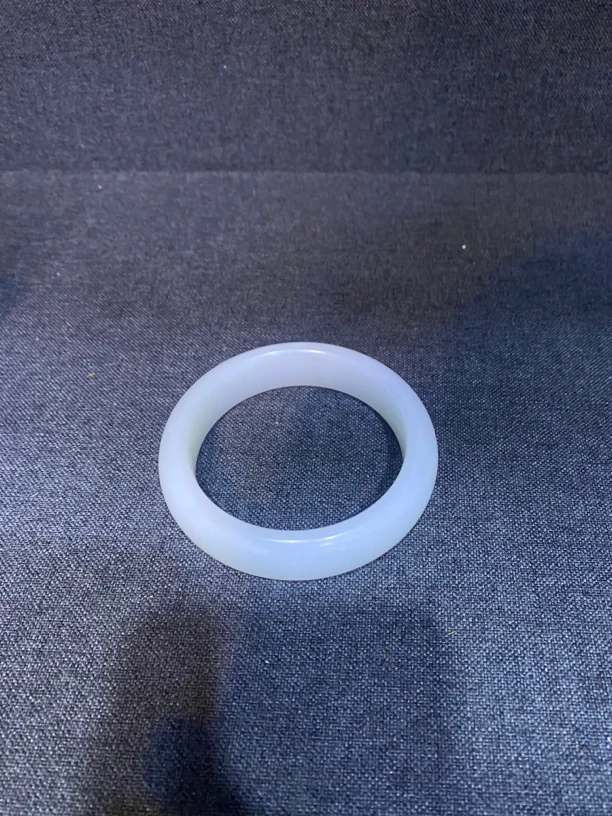 和田玉新疆山料手镯63圈口