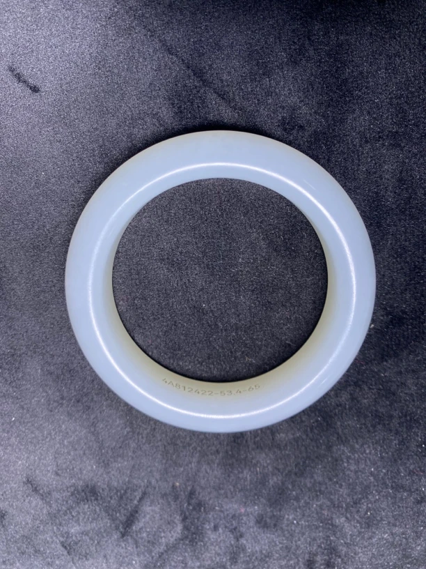 和田玉新疆山料手镯54圈口