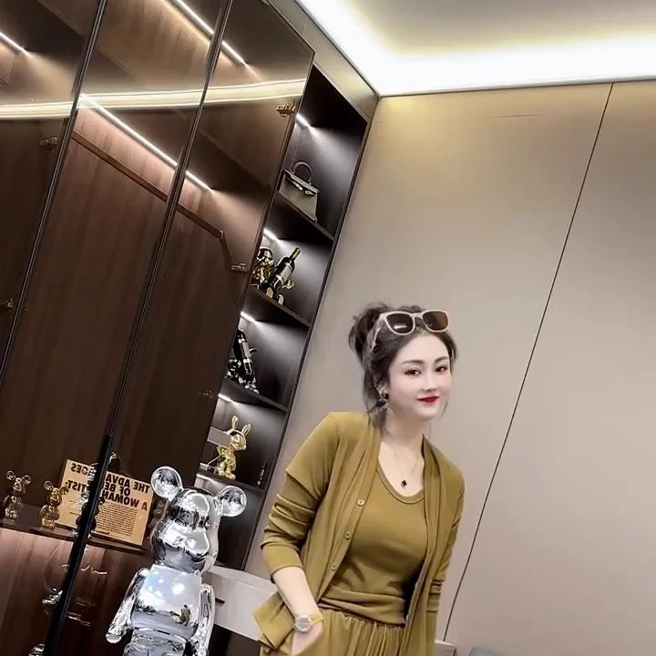 欧货2023秋装款洋气三件套长袖开衫外套+吊带背心+高腰阔腿裤套装