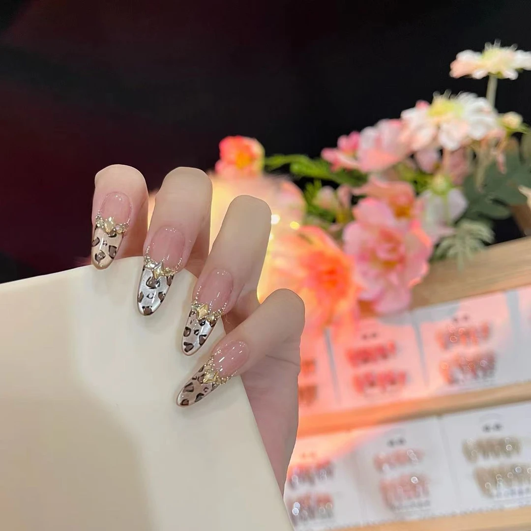 【梦露】手工猫眼裸色显白可拆卸美甲贴片