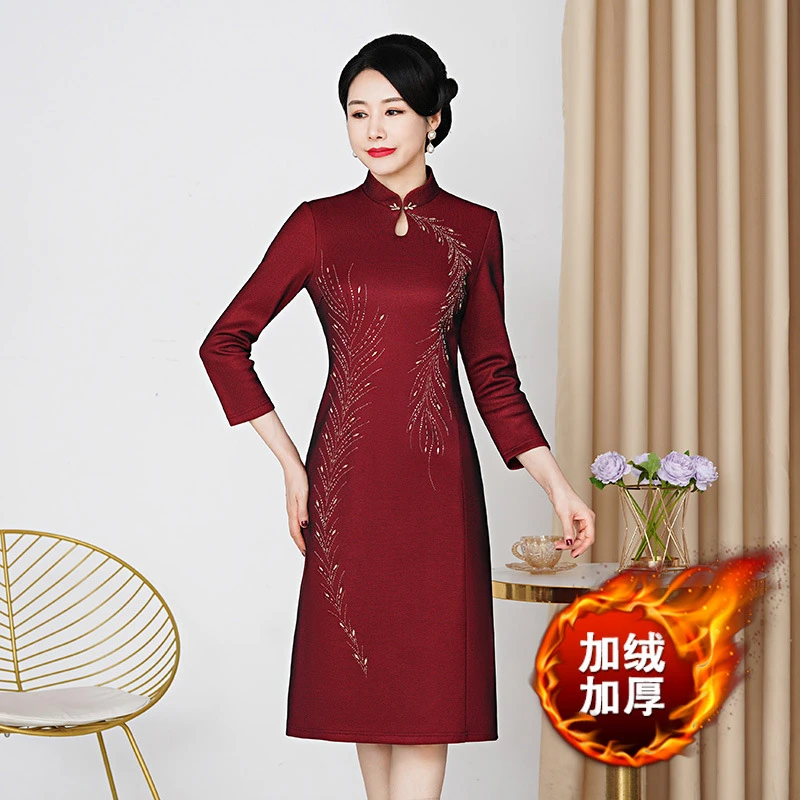 新款冬季加绒加厚婚宴喜妈妈装烫钻钉珠中国风旗袍高贵显瘦旗袍