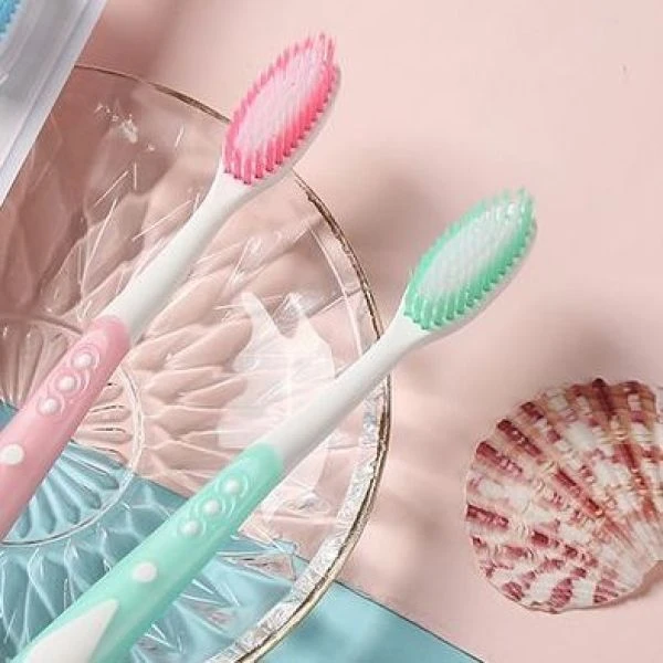 高档软毛成人牙刷6排高密刷毛独立包装舌苔清洁学生细丝软毛牙刷