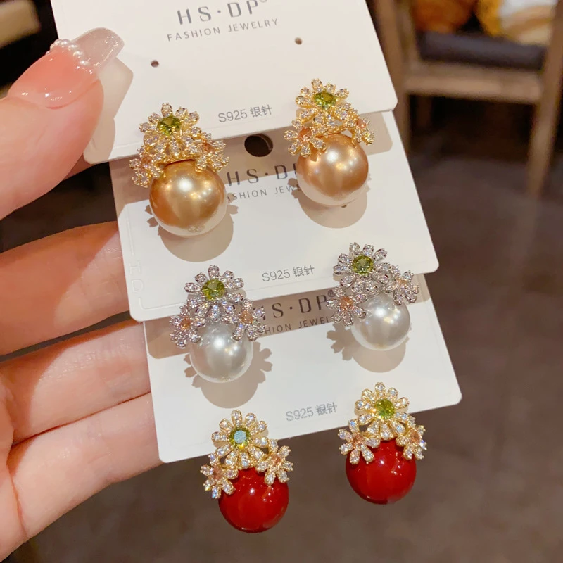 铜合金耳饰 轻奢时尚高级感微镶锆石立体花朵精致百搭超闪耳环女