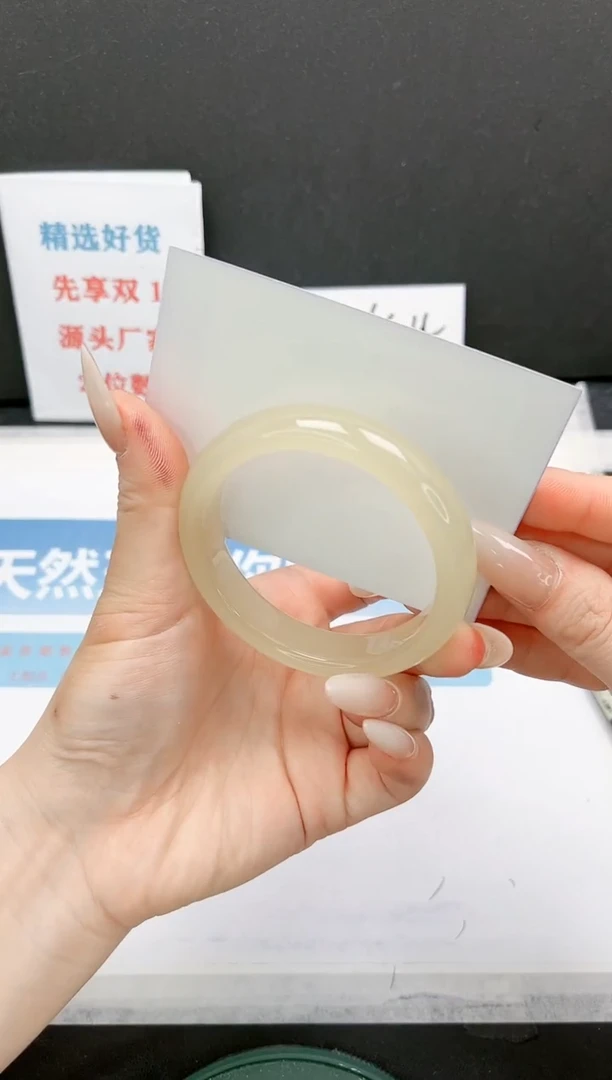 【闪购商品】石英质玉手镯未镶嵌A349-54.9