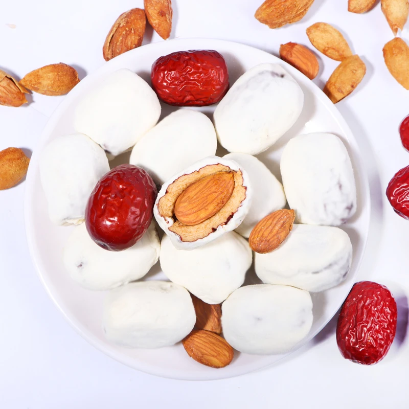 网红巴旦木奶枣125g精选灰枣夹心产品去核奶香浓郁甄选美味零食